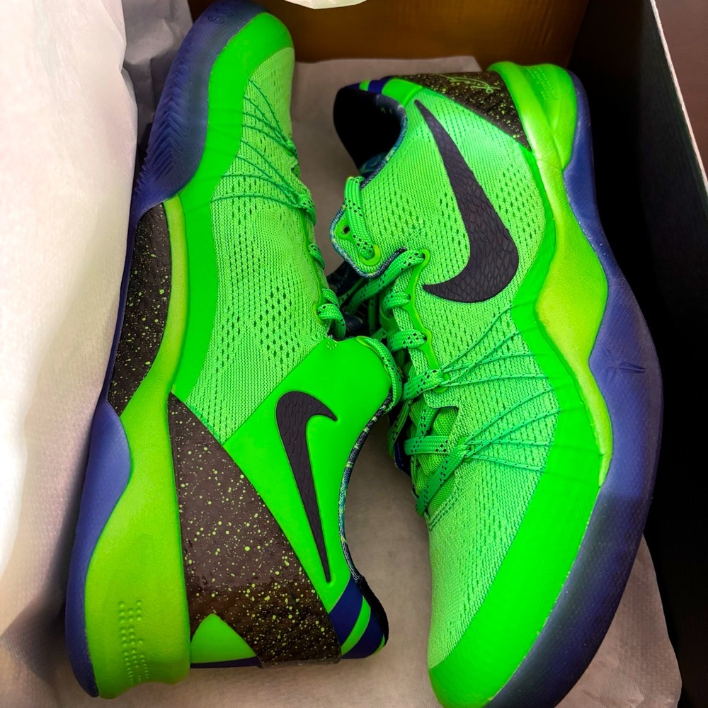 2013 Nike Kobe 8 System Elite Superhero Sneakers Mens 9.5 Wmns 11 DEADSTOCK